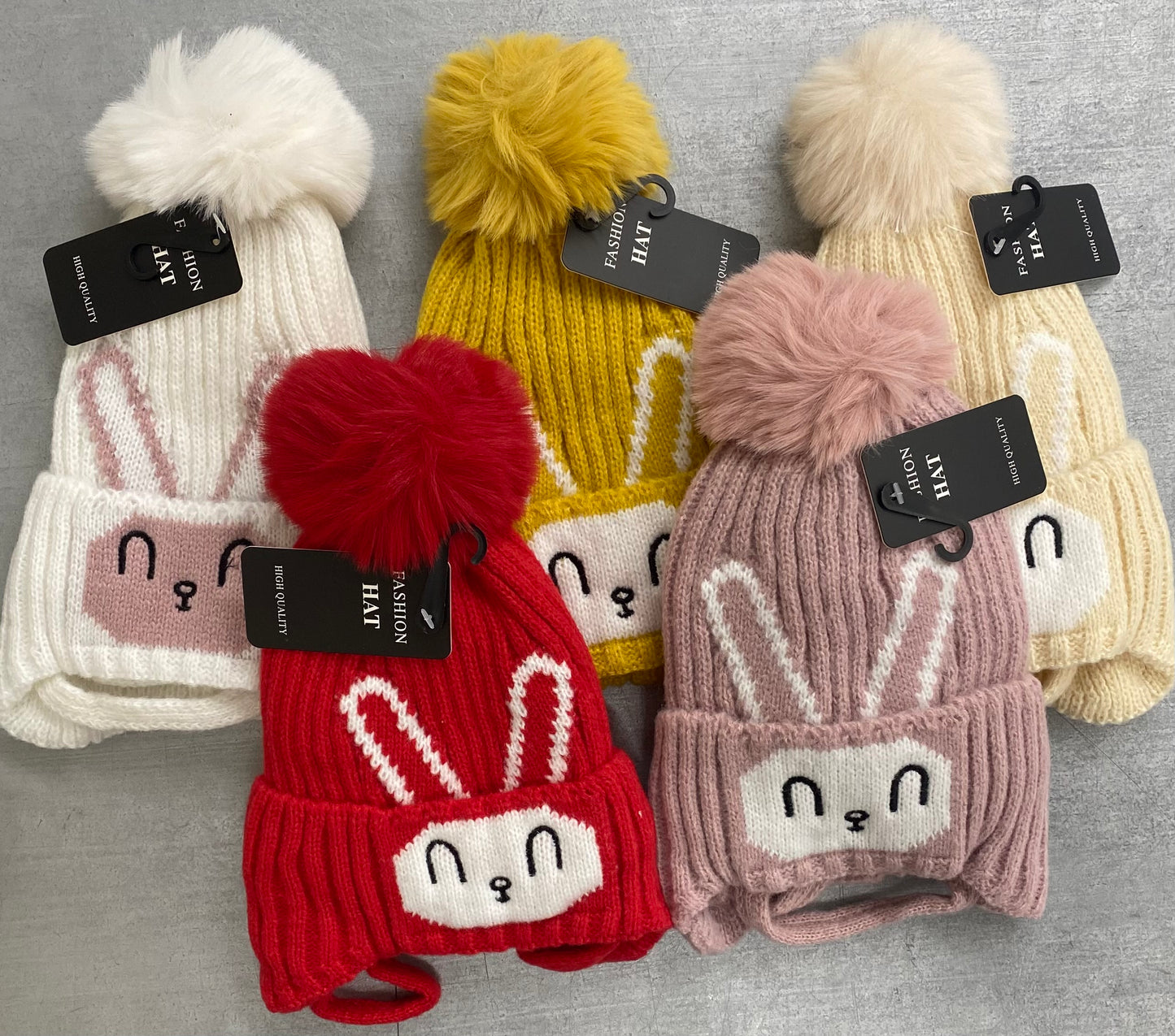 BEANIES PLUS/